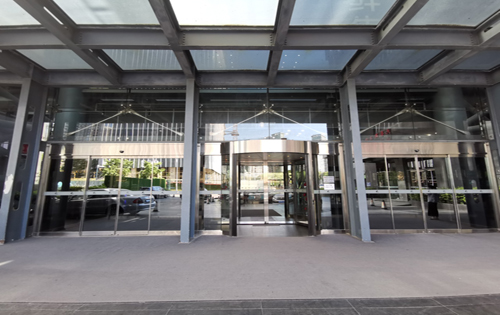 世纪财富中心正门 